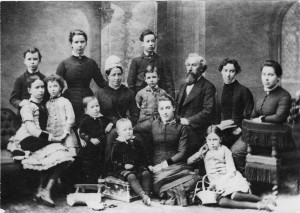 Matthew O Gibson (centre back row) with his parents and siblings c1880 by permission of Alan Gibson
