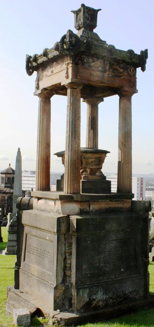 Robert Muter monument