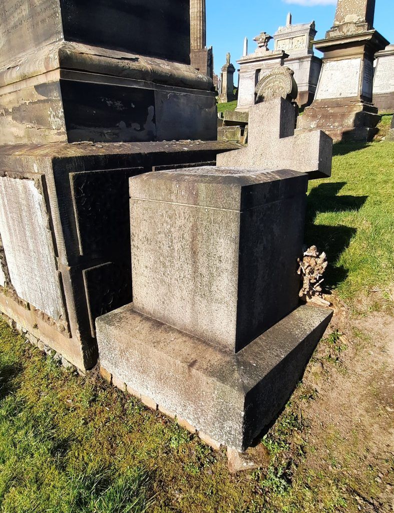 Maxwell Monument - Before